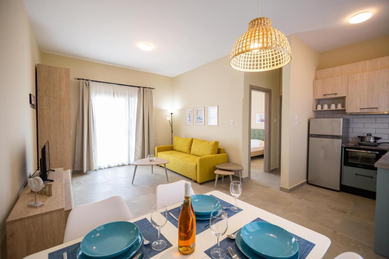 Varkes Suites 1 Nea Poteidaia Exteriör bild