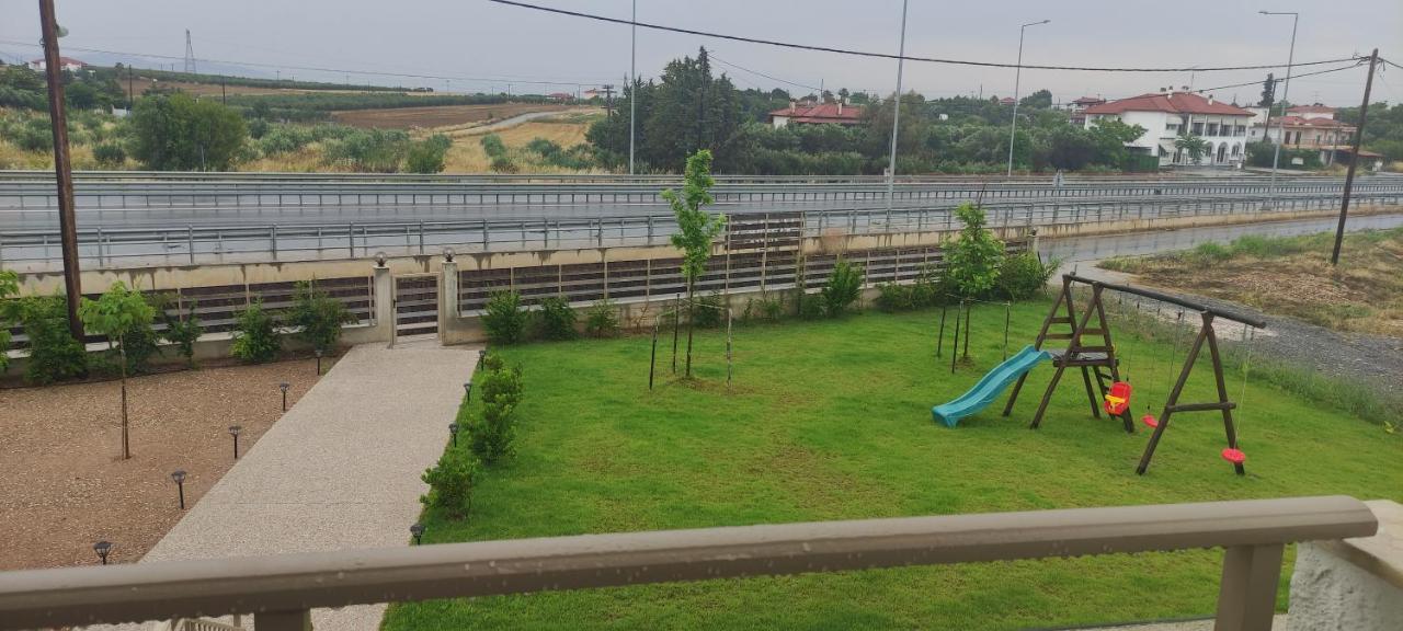 Varkes Suites 1 Nea Poteidaia Exteriör bild